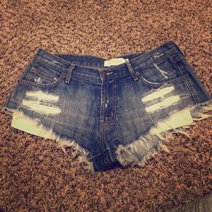 Kittenish White trash shorts